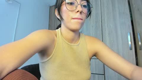 Snapshot of horny_adiction chatting on July 18, 8:56 pm horny_adiction online show from July 18, 8:56 pm