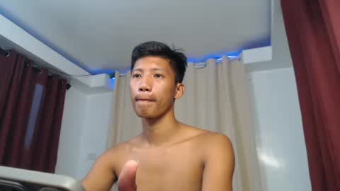 Snapshot of horny_asianmoreno chatting on October 21, 3:51 am ROGER online show from October 21, 3:51 am