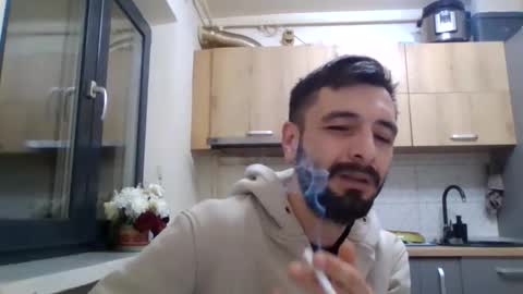 Snapshot of horny_couple9600 chatting on December 4, 3:38 am horny_couple9600 online show from December 4, 3:38 am