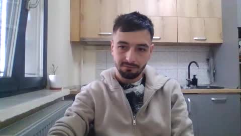 Snapshot of horny_couple9600 chatting on December 20, 11:39 am horny_couple9600 online show from December 20, 11:39 am