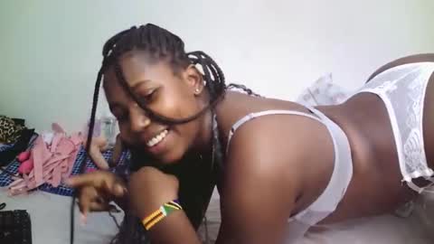 cutiey online show from April 12, 1:10 am