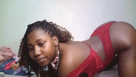 Snapshot of horny_cutiey chatting on April 28, 2:27 am cutiey online show from April 28, 2:27 am