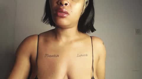 horny_ebonygirl_ online show from April 3, 3:37 am