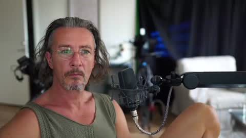 Snapshot of horny_edgucated chatting on July 2, 10:21 am horny_edgucated online show from July 2, 10:21 am