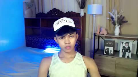 Snapshot of horny_joshxxx chatting on May 2, 3:55 am horny_joshxxx online show from May 2, 3:55 am