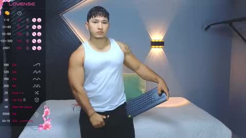 horny_nick18 online show from February 23, 1:19 pm
