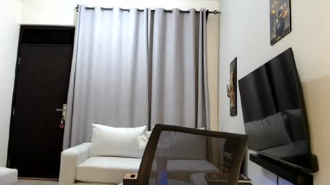 horny_princcess online show from July 17, 7:59 am