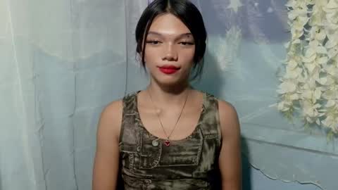 Snapshot of horny_rhiana chatting on February 1, 3:27 am Rhiana online show from February 1, 3:27 am