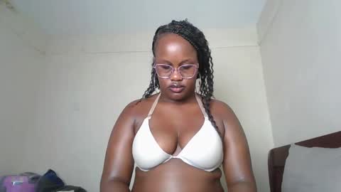 Lucy online show from February 19, 1:29 pm