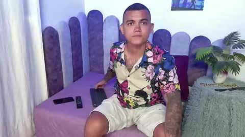 Snapshot of horny_show10 chatting on March 19, 3:38 pm horny_show10 online show from March 19, 3:38 pm