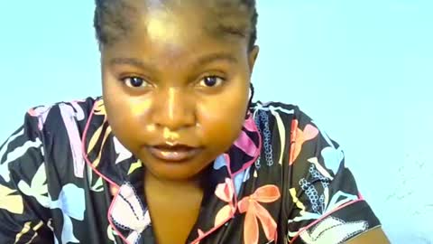 Snapshot of horny_slut0 chatting on June 11, 8:23 am Thelma online show from June 11, 8:23 am