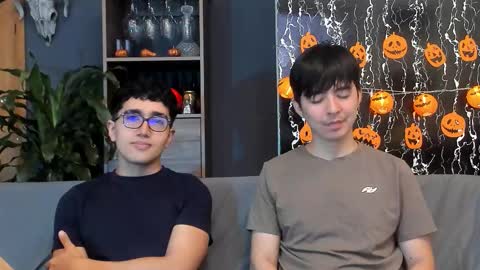 Snapshot of horny_twinks_guys chatting on October 26, 8:37 pm Alex and Camilo online show from October 26, 8:37 pm