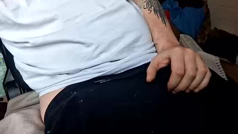 Snapshot of hornyandopenminded chatting on January 6, 10:30 am hornyandopenminded online show from January 6, 10:30 am