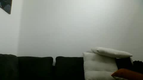 Snapshot of hornyartis69 chatting on May 27, 11:02 pm hornyartis69 online show from May 27, 11:02 pm