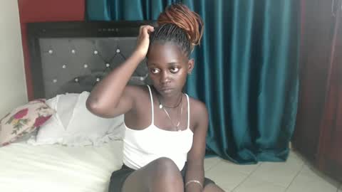 Bella online show from December 30, 8:25 pm