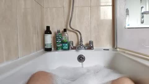 hornybiker1987 online show from April 26, 8:34 am