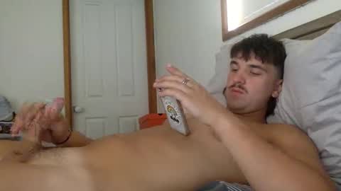 Snapshot of hornyboi186 chatting on February 14, 3:58 am hornyboi186 online show from February 14, 3:58 am