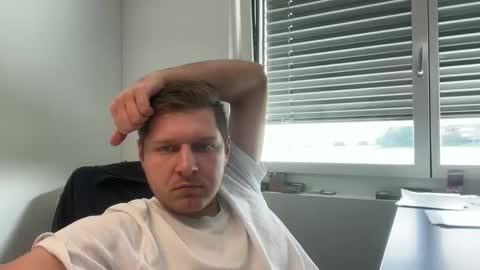 Snapshot of hornyboy95300 chatting on October 10, 9:41 am hornyboy95300 online show from October 10, 9:41 am