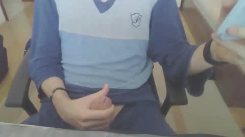 Snapshot of hornybulgarian10 chatting on February 17, 8:19 am hornybulgarian10 online show from February 17, 8:19 am