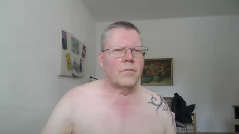 Snapshot of hornydick874303 chatting on May 17, 8:23 am Meikelmeier online show from May 17, 8:23 am