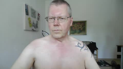 Snapshot of hornydick874303 chatting on June 20, 10:51 am Meikelmeier online show from June 20, 10:51 am
