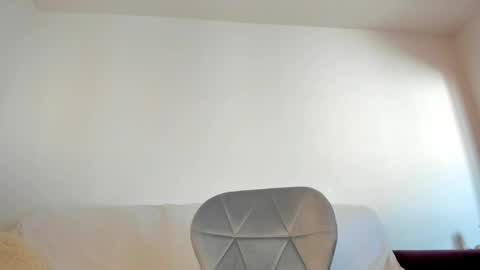 Emma online show from March 26, 8:31 am