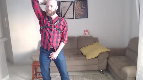 Snapshot of hornyhairy_bi chatting on January 21, 9:25 pm Harry online show from January 21, 9:25 pm