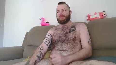 Snapshot of hornyhairy_bi chatting on March 5, 5:50 pm Harry online show from March 5, 5:50 pm