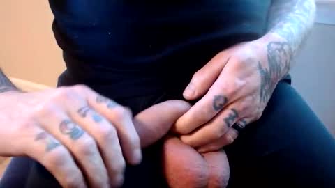 Hornyhumper online show from April 20, 12:30 pm