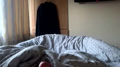 Snapshot of hornyian91 chatting on December 8, 8:20 am Liverpool lad online show from December 8, 8:20 am