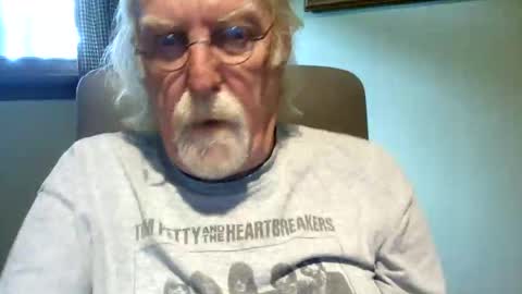 Snapshot of hornyinohio9 chatting on June 6, 4:12 pm HornyInOhio9 online show from June 6, 4:12 pm