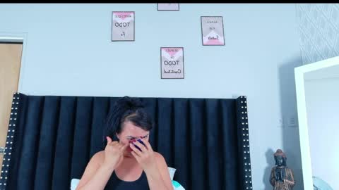 Snapshot of hornylatimommy chatting on May 12, 7:11 pm Natasha online show from May 12, 7:11 pm