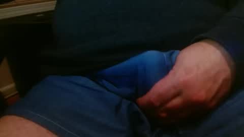 Snapshot of hornypilotguy chatting on December 25, 6:52 am hornypilotguy online show from December 25, 6:52 am