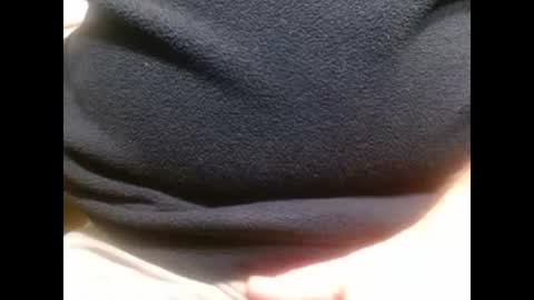 Snapshot of hornypilotguy chatting on April 22, 12:13 am hornypilotguy online show from April 22, 12:13 am