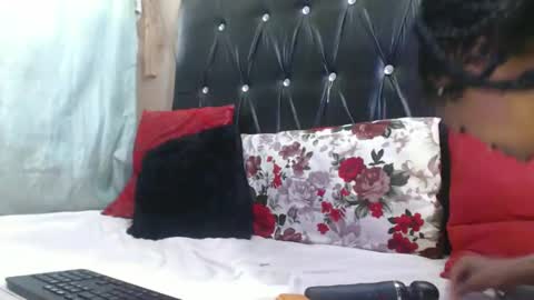 hornysnowie23x online show from October 7, 10:34 am