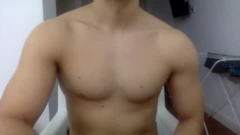 Snapshot of hornyspaniard93 chatting on March 22, 2:31 pm hornyspaniard93 online show from March 22, 2:31 pm