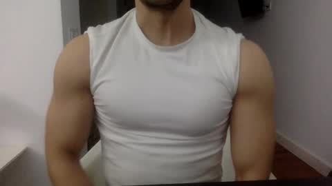 Snapshot of hornyspaniard93 chatting on April 8, 10:54 pm hornyspaniard93 online show from April 8, 10:54 pm