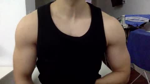 Snapshot of hornyspaniard93 chatting on April 25, 12:52 pm hornyspaniard93 online show from April 25, 12:52 pm