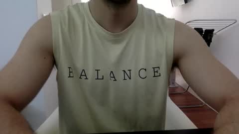 Snapshot of hornyspaniard93 chatting on May 5, 10:56 am hornyspaniard93 online show from May 5, 10:56 am