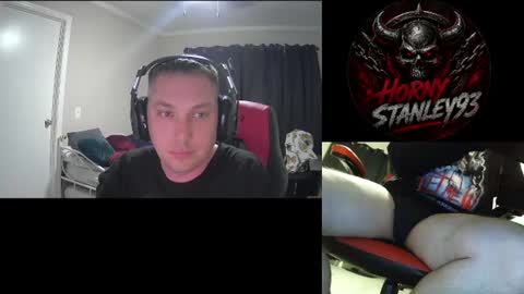 Snapshot of hornystanley93 chatting on July 10, 4:50 am hornystanley93 online show from July 10, 4:50 am