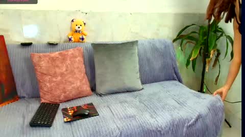 Snapshot of hornytwosomexxx chatting on October 12, 2:10 am hornytwosomexxx online show from October 12, 2:10 am