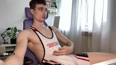 Snapshot of hornytwunk01 chatting on November 17, 12:11 pm hornytwunk01 online show from November 17, 12:11 pm