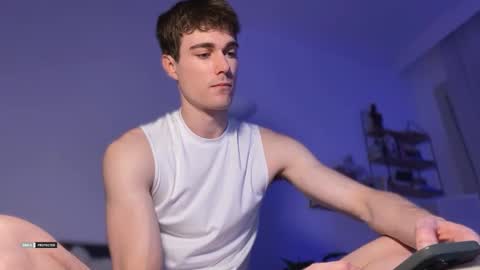 Snapshot of hornytwunk01 chatting on January 8, 11:07 pm hornytwunk01 online show from January 8, 11:07 pm