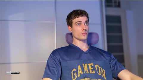 Snapshot of hornytwunk01 chatting on February 23, 10:40 pm hornytwunk01 online show from February 23, 10:40 pm