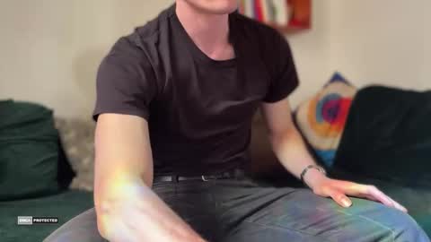 Snapshot of hornytwunk01 chatting on March 18, 11:13 am hornytwunk01 online show from March 18, 11:13 am