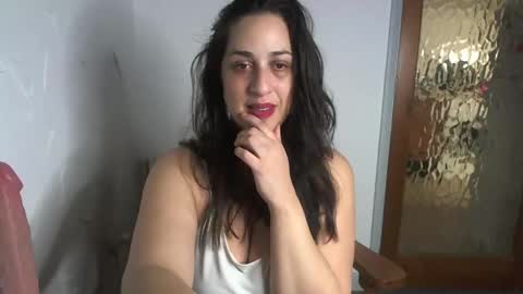 Snapshot of hornywifebbw chatting on February 2, 3:21 am Mary Coelho online show from February 2, 3:21 am