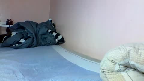 Snapshot of hornyy_cutie chatting on August 4, 6:32 pm Its Cora online show from August 4, 6:32 pm
