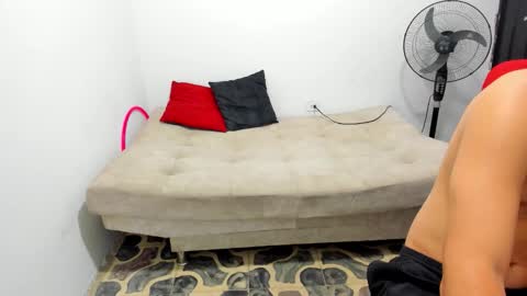 ronald and victoria online show from February 16, 6:31 am