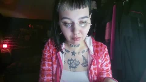 Snapshot of horror_circus chatting on January 8, 9:44 pm Messalina Horror online show from January 8, 9:44 pm