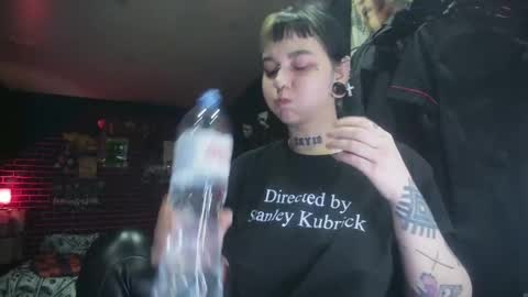 Snapshot of horror_circus chatting on February 10, 9:47 pm Messalina Horror online show from February 10, 9:47 pm